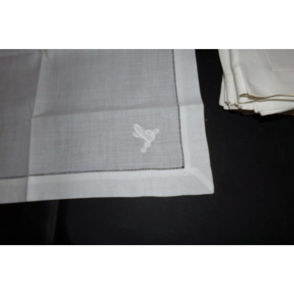 12 PC EMBROIDERY CURSIVE L CLOTH NAPKINS - Picture 2 of 7